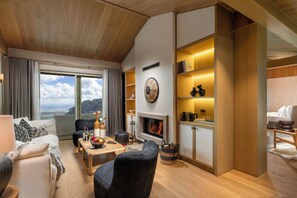 Paris Suite | Living area | 55-inch Smart TV with satellite channels, fireplace, books - Lov'inn Kazdağları (Ayvacik)