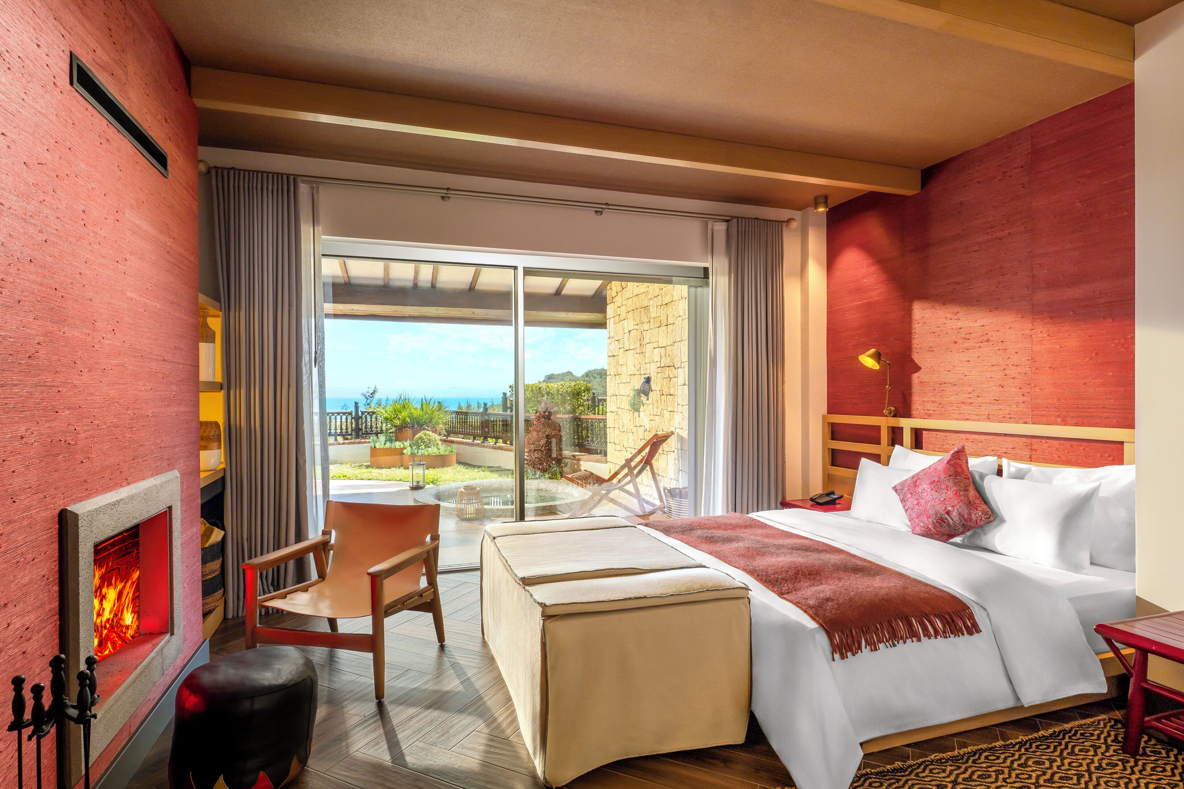 Deluxe Double Room, Non Smoking, Sea View | Desk, laptop workspace, soundproofing, free WiFi