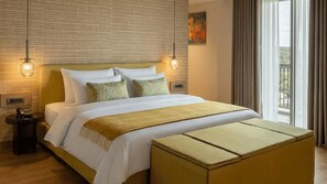 Heros Suite | Free minibar items, in-room safe, individually decorated, desk - Lov'inn Kazdağları (Ayvacik)