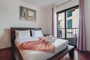 Iron/ironing board, free WiFi - Andrade's Villa by HRM (Santa Cruz)