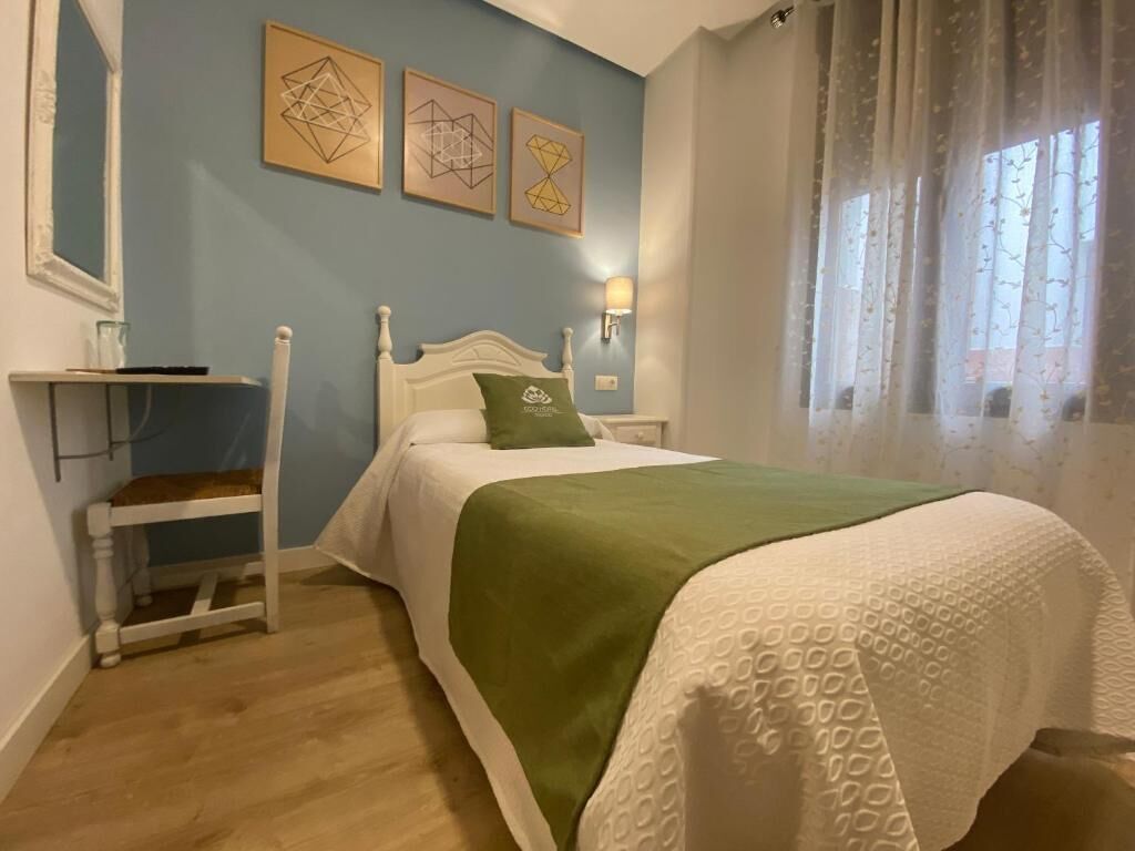 Caja de seguridad en la habitación y sistema de insonorización 