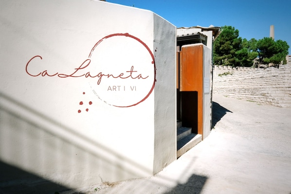 Property grounds - Hotel Boutique CaLagneta - Art i vi (Cervera)