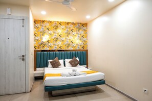Signature Double Room | Free WiFi - The Opus Hotel (Kolkata)