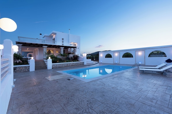 Outdoor pool - Villa Dimitra Gennadi (RHODES)