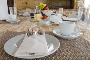 Dining - Villa Dimitra Gennadi (RHODES)