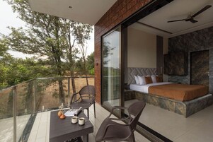 Villa | Balcony