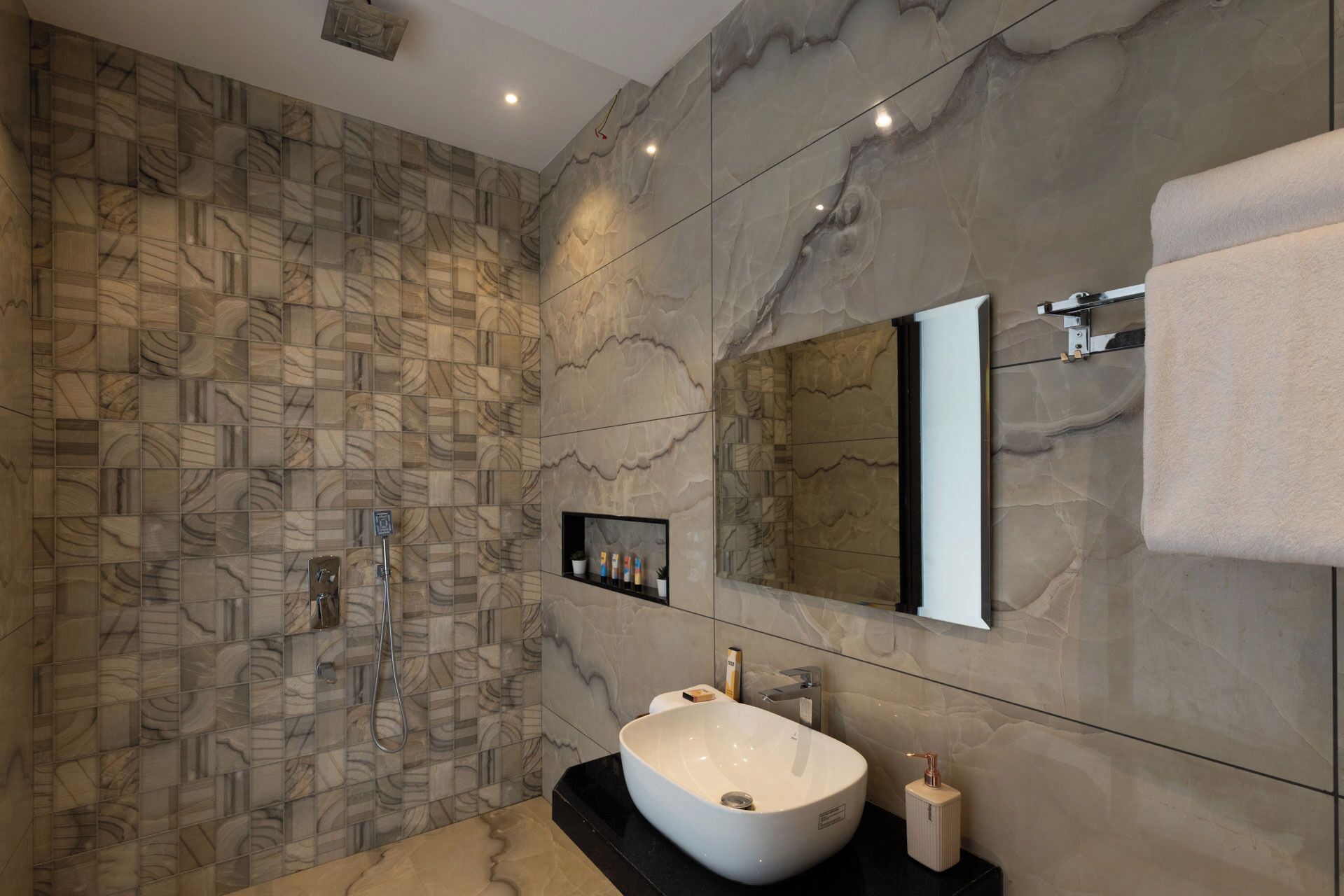 Villa | Bathroom