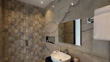 Villa | Bathroom
