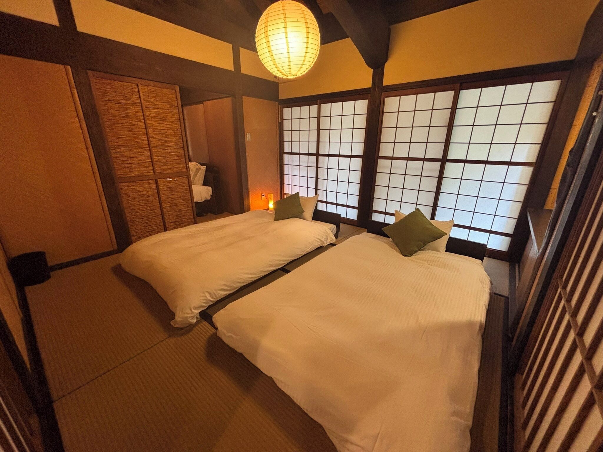 WiFi、ベッドシーツ