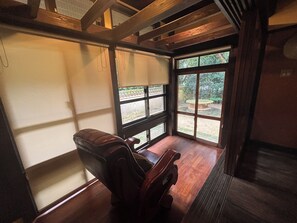 Interior - Family fun!　　Quiet rural space near city center by car｜Okinawa Old House Inn (石垣市)