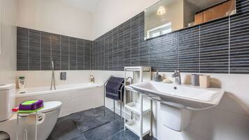 Penthouse, 2 Schlafzimmer, Stadtblick | Badezimmer