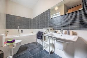 Penthouse, 2 Schlafzimmer, Stadtblick | Badezimmer