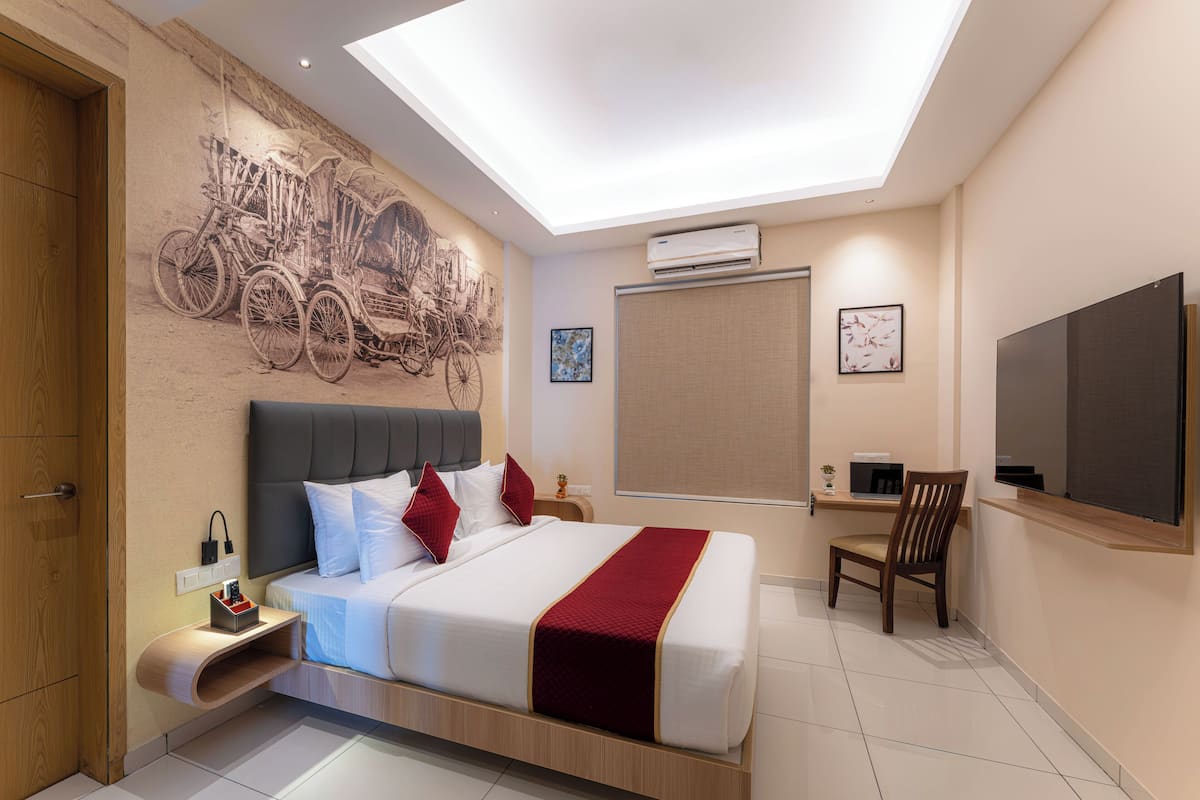 Standard Double Room, City View | In-room safe, laptop workspace, iron/ironing board, free WiFi