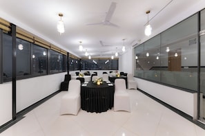 Restaurant - Hotel Rivido Near Manyata Tech park (Bengaluru)