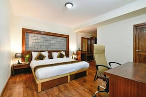 Deluxe-huone, näköala laaksoon