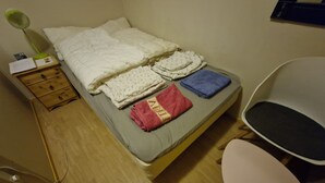 Room, 1 Bedroom | 1 bedroom - Room-room With Bathroom in Bardu (Bardu)