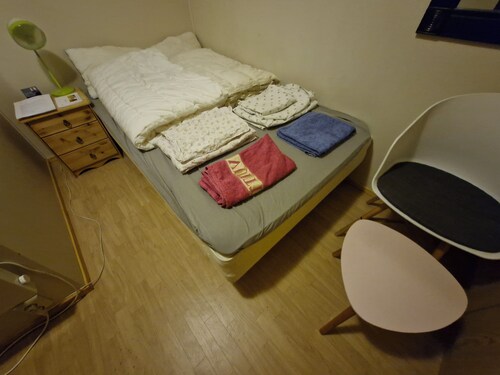 Room-room With Bathroom in Bardu