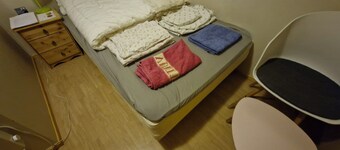 Room-room With Bathroom in Bardu
