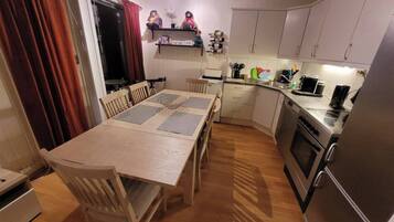 Apartment, 2 Bedrooms, Balcony | Dining room