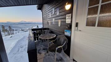 تناول الطعام بالخارج