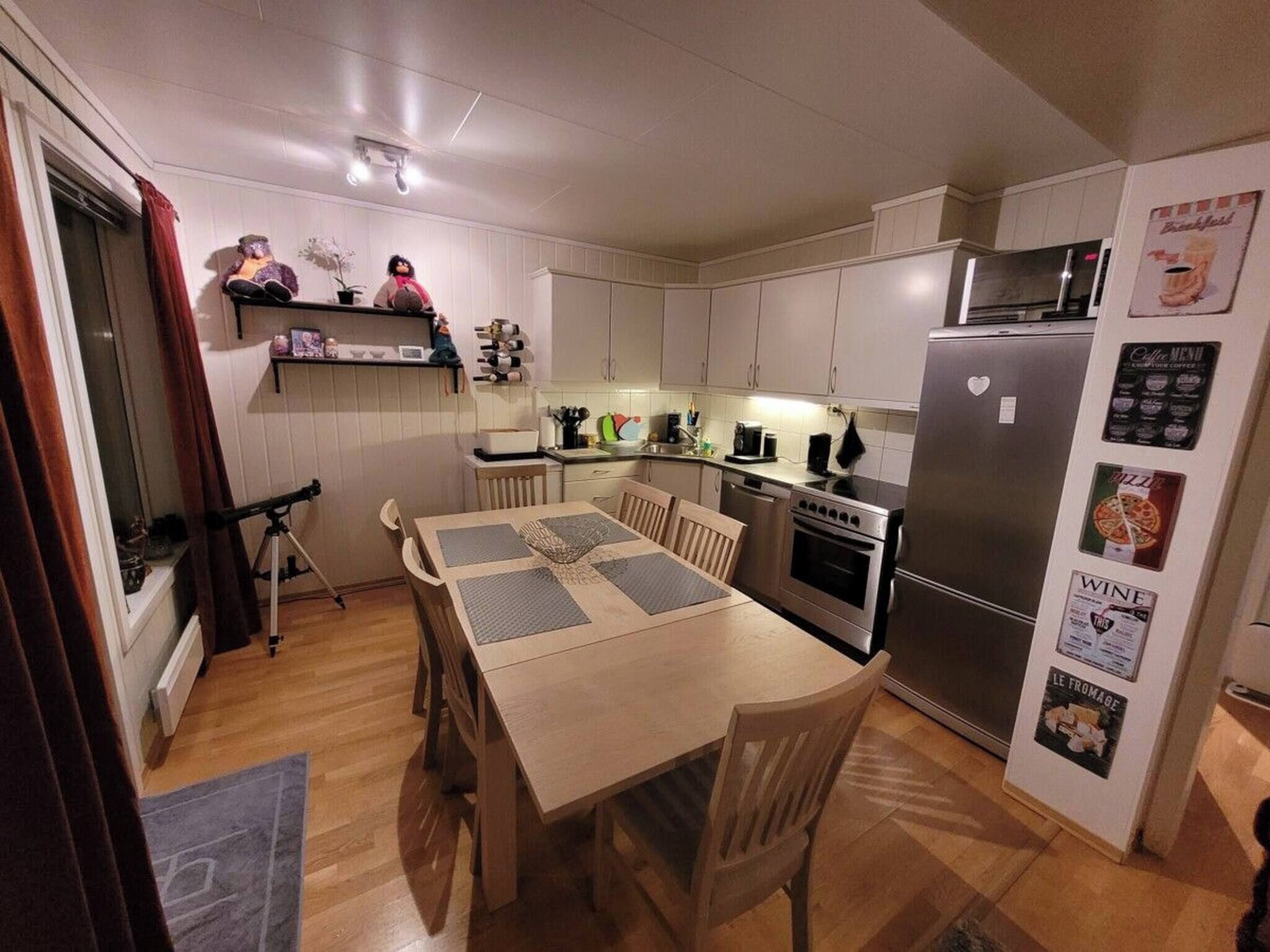 Apartment, 2 Bedrooms, Balcony | Dining room