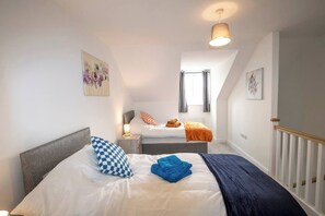 Iron/ironing board, WiFi - A stunning new build property (Cheshire West and Chester)