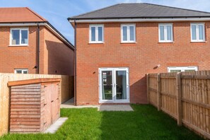 Exterior - Serenity- Warm & Calming (Cheshire West and Chester)