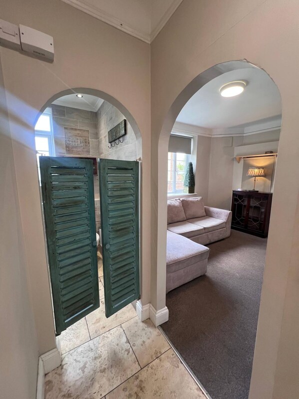 Studio, 1 Bedroom | Living area - Cosy Elmhurst Studio Retreat (Croydon)