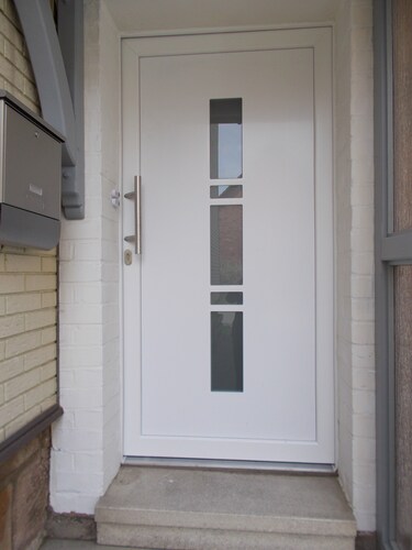 Natur und ruhe umgeben von sanften Bergen und immer grünen Feldern - für absolute Ruhe suchenden