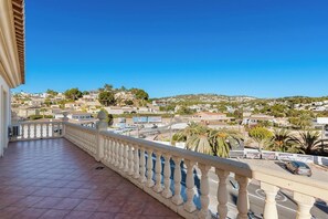 Property grounds - Villa La Marina - PlusHolidays (Benissa)