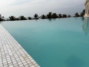 3 outdoor pools