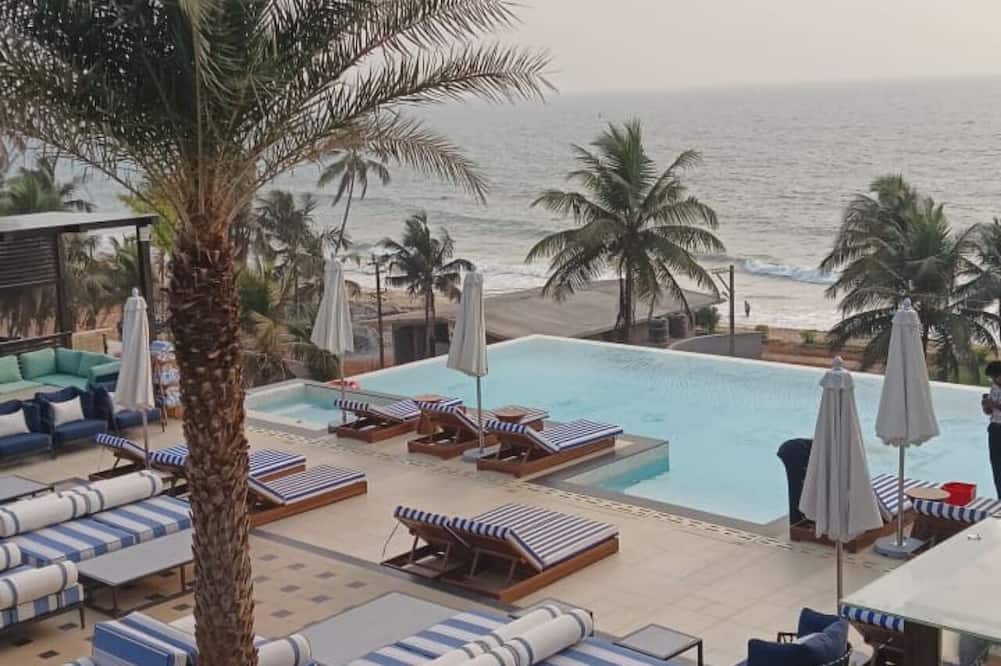 Peninsula Del Mar Beach Resort