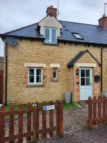  Cosy Eco cottage Cirencester,Capital of the Cotswolds,bibury close pet frendly