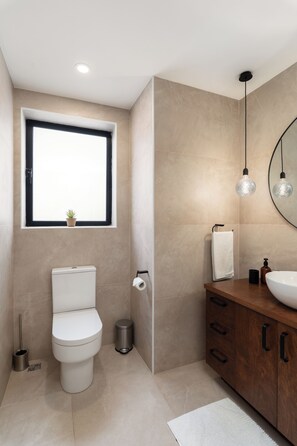 Apartment, City View | Bathroom - Stylish 1BR APT with Terrace (Marsaskala)