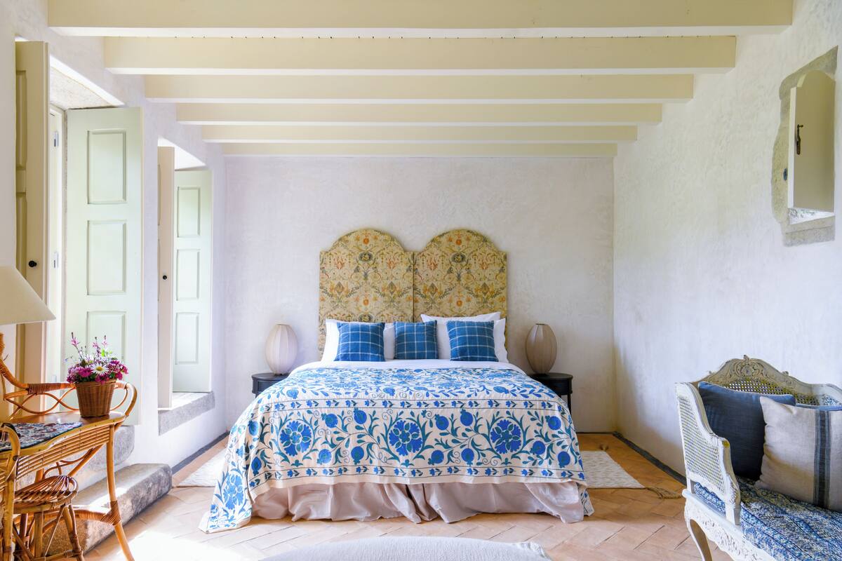 Suite, Garden Area | Premium bedding, WiFi (free), individually decorated