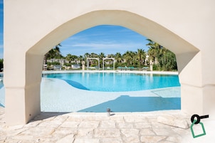 Seasonal outdoor pool
