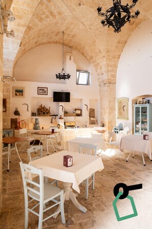 Free daily buffet breakfast - Hotiday Torre Guaceto (Brindisi)