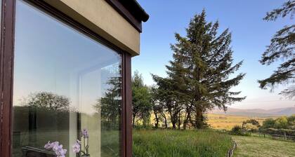 Farmhouse Retreat on Mangerton Mountain