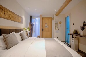 Grand Double or Twin Room, Non Smoking, City View | Desk, laptop workspace, free WiFi - Templeside Courtyard Hotel  (Beijing)