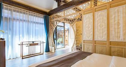 Templeside Courtyard Hotel