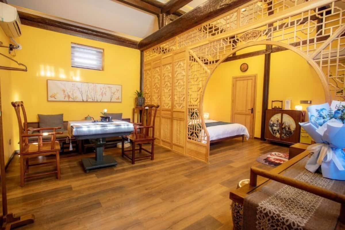 Comfort Suite, Patio, City View