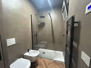 Bruser, hårtørrer, Shampoo