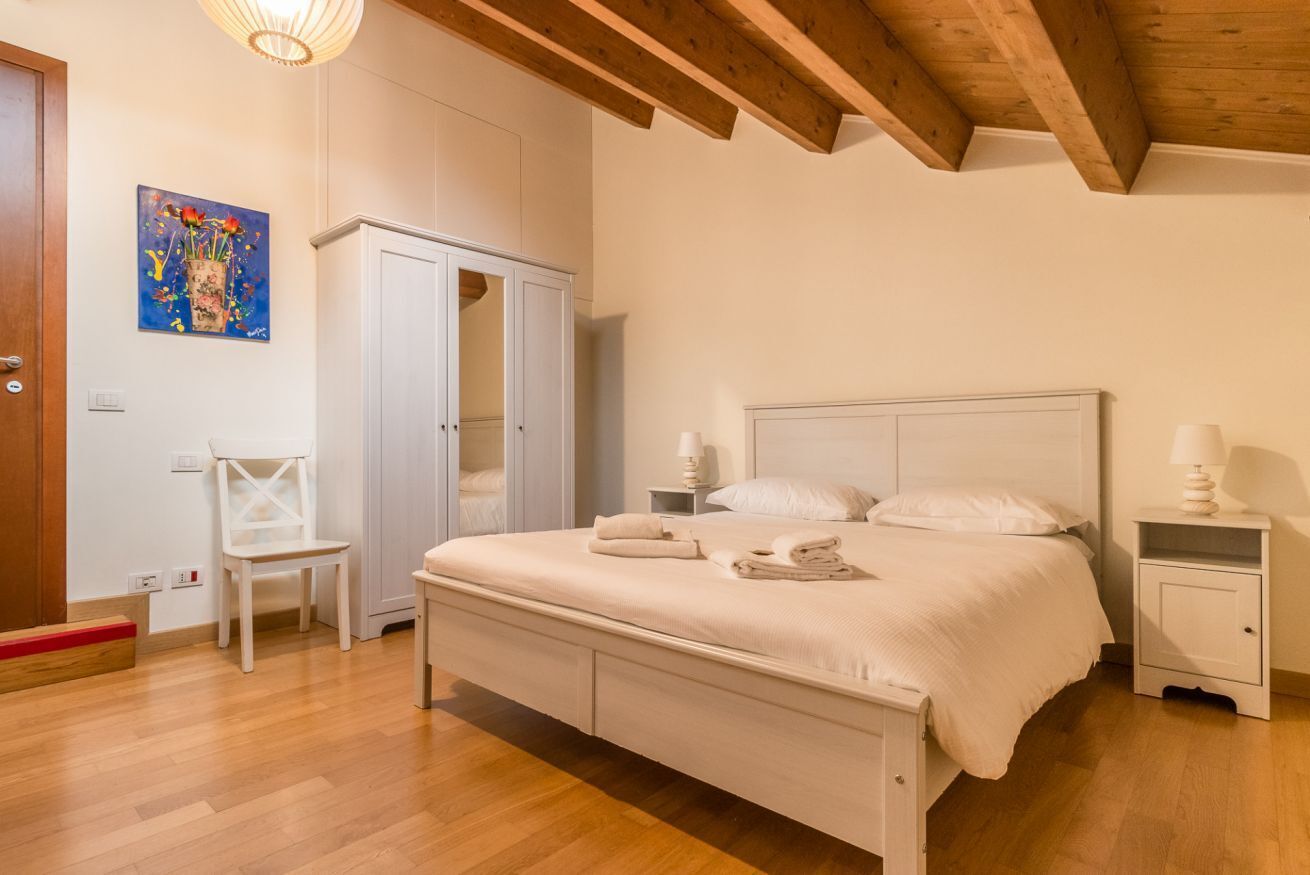 3 Schlafzimmer, Bügeleisen/Bügelbrett