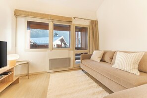 TV - Cosy 1CH | 4pax | Hypercentre | Balcon | Parking (Chamonix)