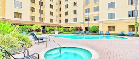 Studio, Accessible | Internet