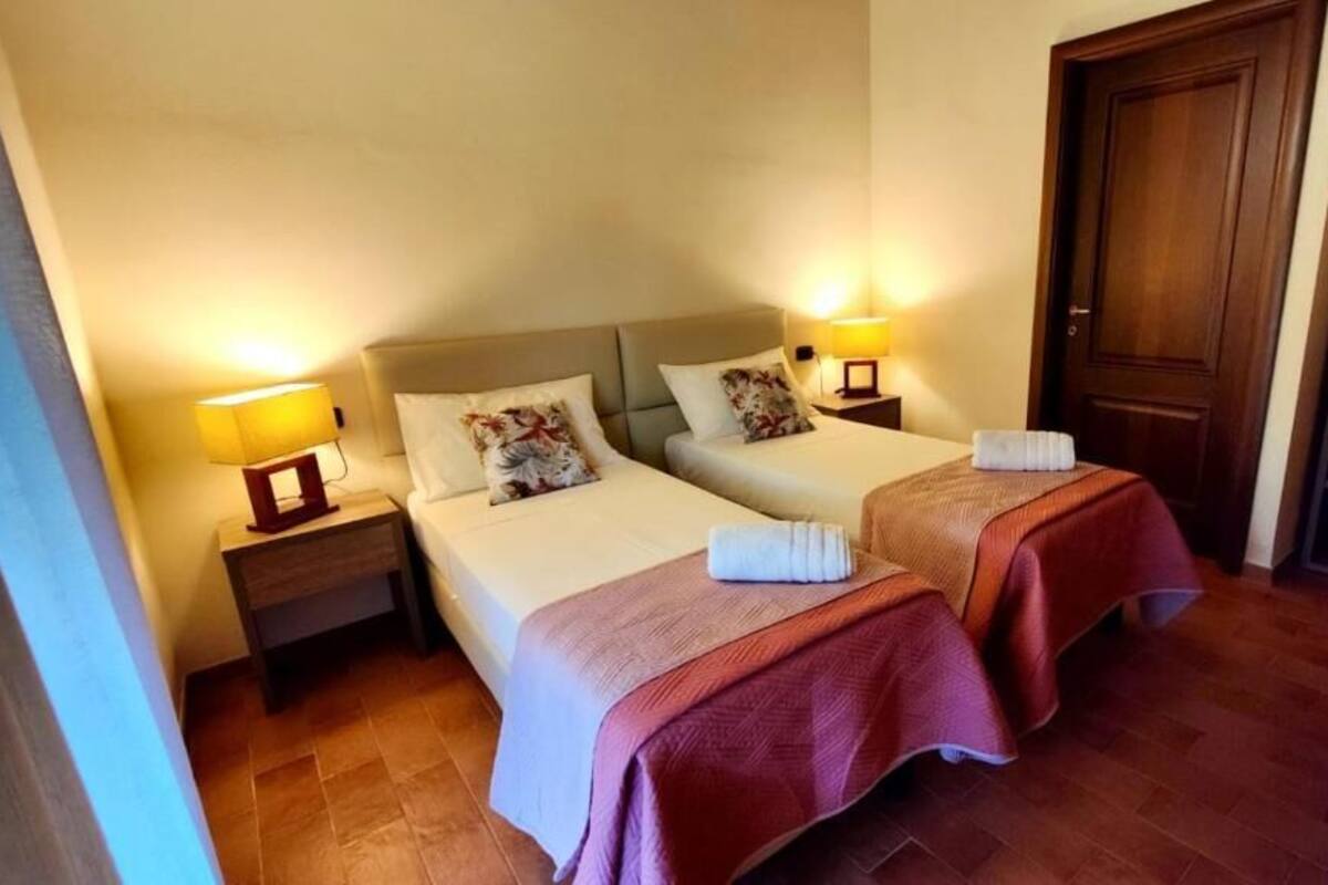 Chambre Confort Double ou avec lits jumeaux, vue jardin