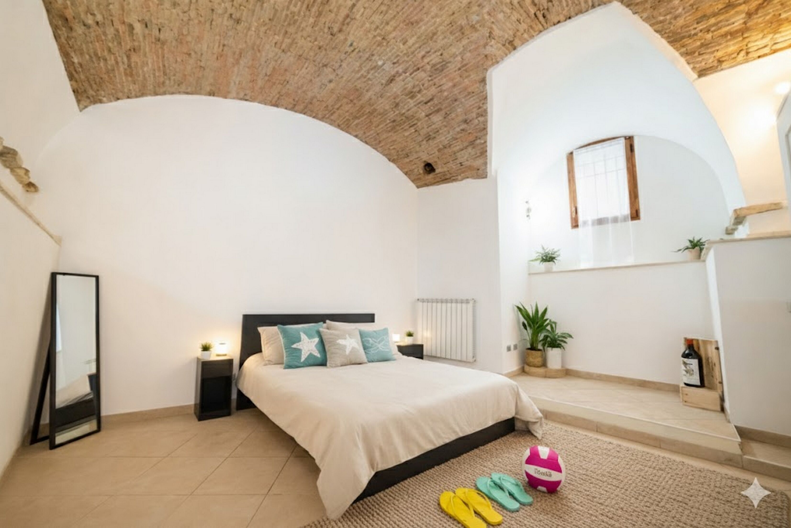 Huoneisto, patio | Silitysrauta/-lauta