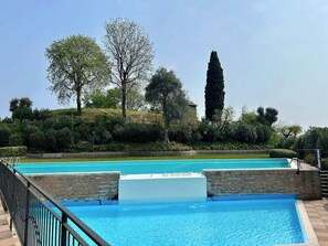 Pool - App.4- Le Terrazze del Garda Immobili e Soluzioni (Manerba del Garda)