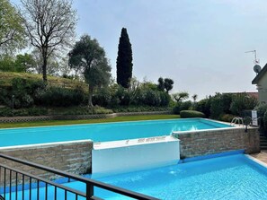 Pool - Villa 9 - Le Terrazze del Garda Immobili e Soluzioni (Manerba del Garda)