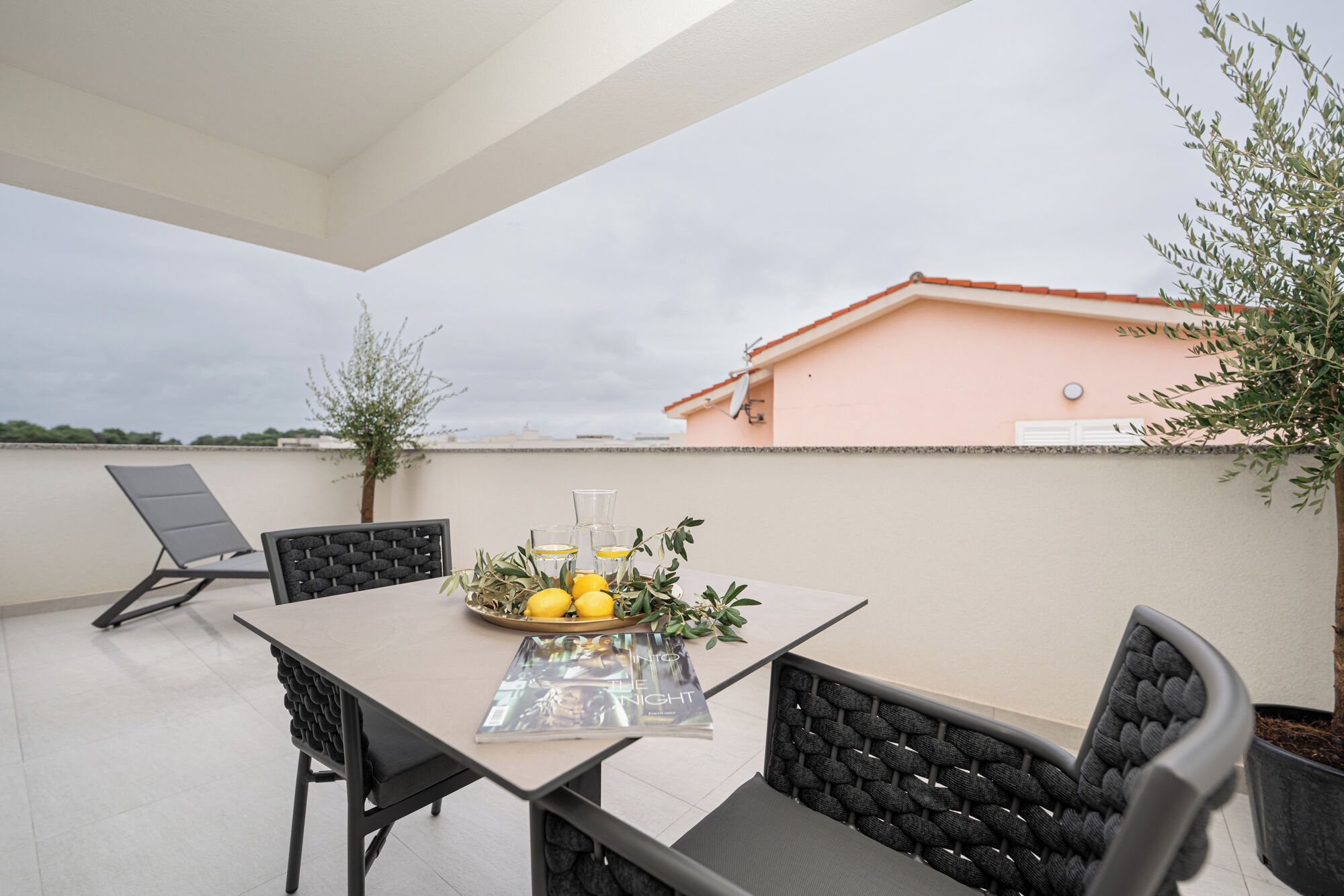 Penthouse Deluxe, 3 chambres, vue jardin | Restauration extérieure